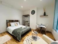 La ruche Arrageoise - Parking gratuit - Cozy - Grand lit - Long séjour - B&B Arras