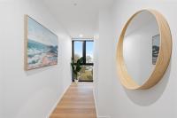 The Serenity - Surfers Paradise Riverview 2 Bedroom with Parking and Pool - Chambres d’hôtes Gold Coast