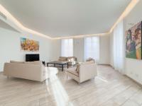 Tony Allard by Winsome Destination 2A - B&B Cannes