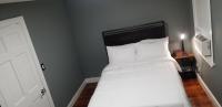 A comfy place in queens - B&B