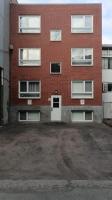 Sunny Green Palms Micro Studio with Yard View by Den Stays - B&B Montreal