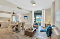 Apartment with Bay View Balcony - Pool - Up To 6 - Gym - B&B Hollywood