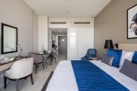 Frank Porter - Artesia Tower C - B&B Dubai