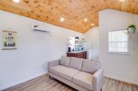 Steps to Greers Ferry Lake Tumbling Shoals Cabin! - Ferienwohnung