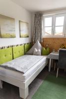 Single Room with Shared Bathroom