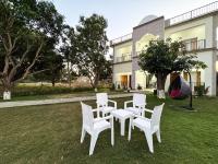 B&B Ramnagar - Golden Mango By Food Bunglow - Bed and Breakfast Ramnagar