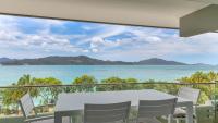 B&B Hamilton Island - Lagoon Beachfront Lodge 202 on Hamilton Island by HamoRent - Bed and Breakfast Hamilton Island