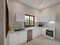 Charming 3BR Inner City Haven Highgate Hill - Chambres d’hôtes Brisbane