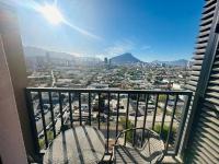B&B Monterrey - Modern Apartment Steps from Santa Lucía 2Bds/6 Pax - Bed and Breakfast Monterrey