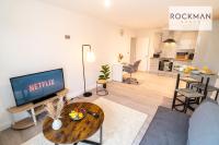 Royal 1 Oak - Free Parking - 2 Bedroom - 2 bathrooms - Fast Wi-fi - by Rockman Residences - B&B Brentwood