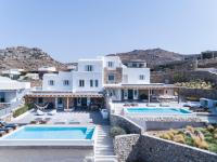 Dream View Villa, 2 min walk to the beach, by Red Windmill Villas - B&B Kalafáti