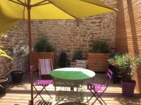 B&B Arbois - Maison avec patio centre ville quartier calme - Bed and Breakfast Arbois