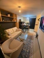 Maravilloso Depto nuevo 2D 2B centro frente al lago con piscina techada temperada, jacuzzi y gimnasio - B&B