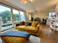 B&B London - London Southgate 2bed Apartment - Bed and Breakfast London