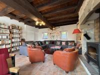 Grande maison familiale avec jardin, Wifi, animaux acceptés - FR-1-489-50 - Chambres d'hôtes Trézelles
