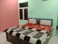 B&B Faizabad - Saumya Home Stay - Bed and Breakfast Faizabad
