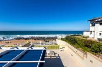 Club 10 Unit 6 - B&B Ballito