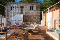 Diamond Sea - Vacation House with Private Parking and a Big Terrace over the Sea - B&B