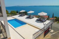 Villa Tin Apartments - B&B Tribanj