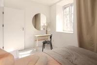 Single Room with Shared Bathroom