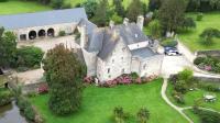 B&B Valognes - Manoir De Savigny - Bed and Breakfast Valognes