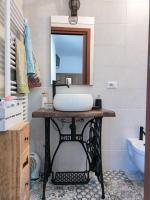 Camera Matrimoniale con Vista Giardino