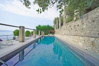Villa Rachele: stunning luxury villa in centre Gargnano with private pool and breathtaking views - B&B