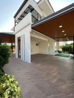 AnnaHome89/63@Latkrabang - Bed and Breakfast