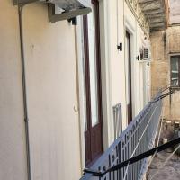 ZingHouse "Noemi"-Near Villa Bellini & Center - B&B Catania