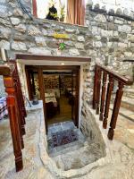 Restaurant & Guest House Semani - Bed and Breakfast