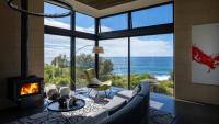 Grand Designs Luxury Coastal Retreat with Private Pool & Spa