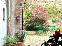 Studio au vieux Marly-le-Roi - Bien equipé - Matelas de qualité - 7min du Train vers Paris - B&B
