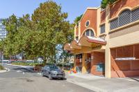 Spacious 3-Bed with Alfresco Dining by Amenities - Ferienwohnung