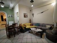 Μονοκατοικία με τζάκι σε παραδοσιακό οικισμό - B&B