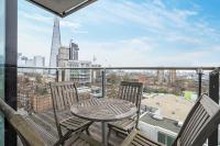 Borough Flat with City Views by UnderTheDoormat - B&B
