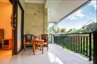 Modern Room w/ Desk, Office Chair & Kitchenette /2 - B&B Ubud