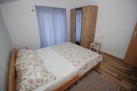 Apartman Ladan - Bed and Breakfast Omišalj