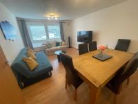 B&B Uxbridge - Spacious Apartment near Heathrow with Allocated Parking - Bed and Breakfast Uxbridge