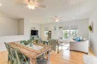 Seabrook Getaway with Balconies and Bay Views! - B&B
