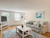 2 Miles to Nauset & Coast Guard Beach Dog Friendly - B&B