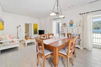 B&B Andros - Seafront, Luxury 2-BDR Townhouse - Bed and Breakfast Andros