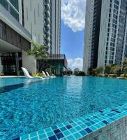 Greenfield C Residence Sunway Subang 10 Pax 3R2B with Internet - B&B Petaling Jaya