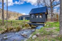Kerri's Cottage-Pickleball Court, Creek, WIFI, Mountain Views, No Cleaning Fee - B&B Cosby