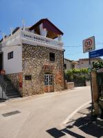 Jona - Ferienwohnung Tribunj