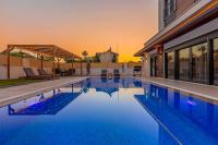 NEAR BY THE LAND OF LEGENDs , 40 M2 PRİVATE POOL VİLLA BATİATUS - Chambres d'hôtes Belek