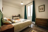 B&B Bourges - Le Séraucourt Appartement de Charme Plein Centre (2-4 pers) - Bed and Breakfast Bourges