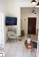 NAMA -Central vacation rental with free parking only 900m far from Venetian Port and beach! - Chambres d'hôtes La Canée