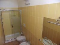 Zweibettzimmer mit eigenem Bad