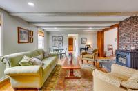Historic Farmhouse in Layton with Deck! - B&B