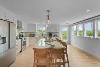 Little Creek Retreat - RIBryan Property - B&B